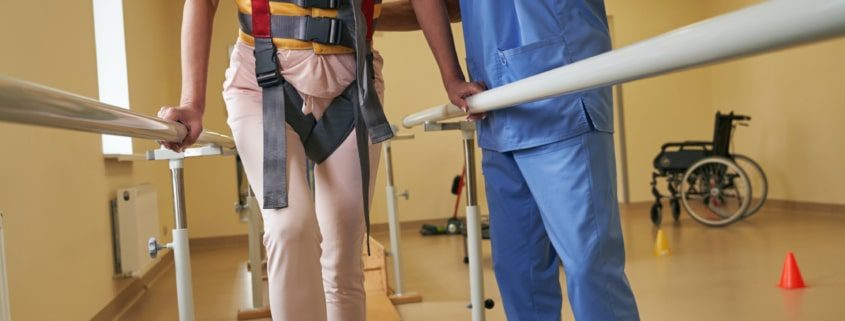 Wat is het verschil tussen een massage therapeut en een fysiotherapeut  1 Gespecialiseerde zorg Manuele therapie Holistische geneeskunde Orthomanuele geneeskunde Neurofeedback therapie Osteopathie Pijnverlichting Musculoskeletale klachten Gezondheidszorgprofessional Casestudies gezondheidszorg