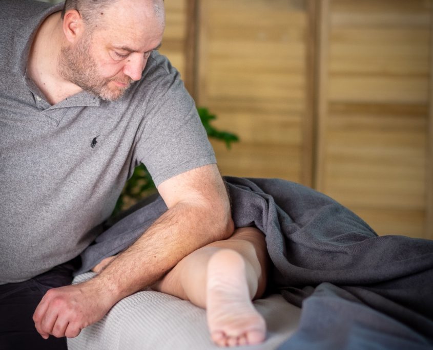Heupklachten massage Utrecht / Leidsche Rijn 4 Bovenbeen en heup fascia massage Utrecht
