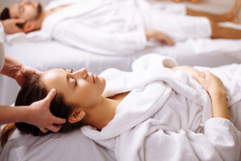 Stress en massage: zo helpt aanraking bij ontspanning 5 Hoofdmassage